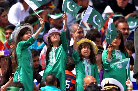 عمران خان کا بچوں کے عالمی دن کے موقع پر پیغام: حکومت چائلڈ پروٹیکشن انسٹی ٹیوٹ اور چائلڈ لیبر قوانین کے ذریعے وطن عزیز کے بچوں کو مکمل تحفظ فراہم کرے گی